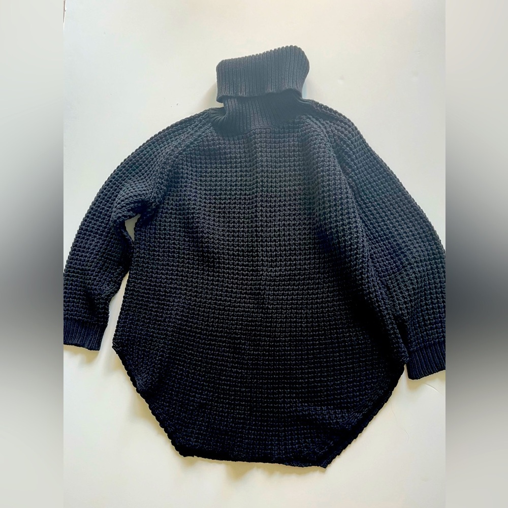 Hope Grand turtleneck sweater